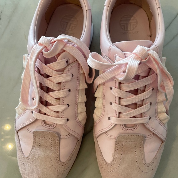 Tory Burch Sport. Cotton Pink color. Golf Ruffle trainer. Like NEW! - Picture 3 of 5